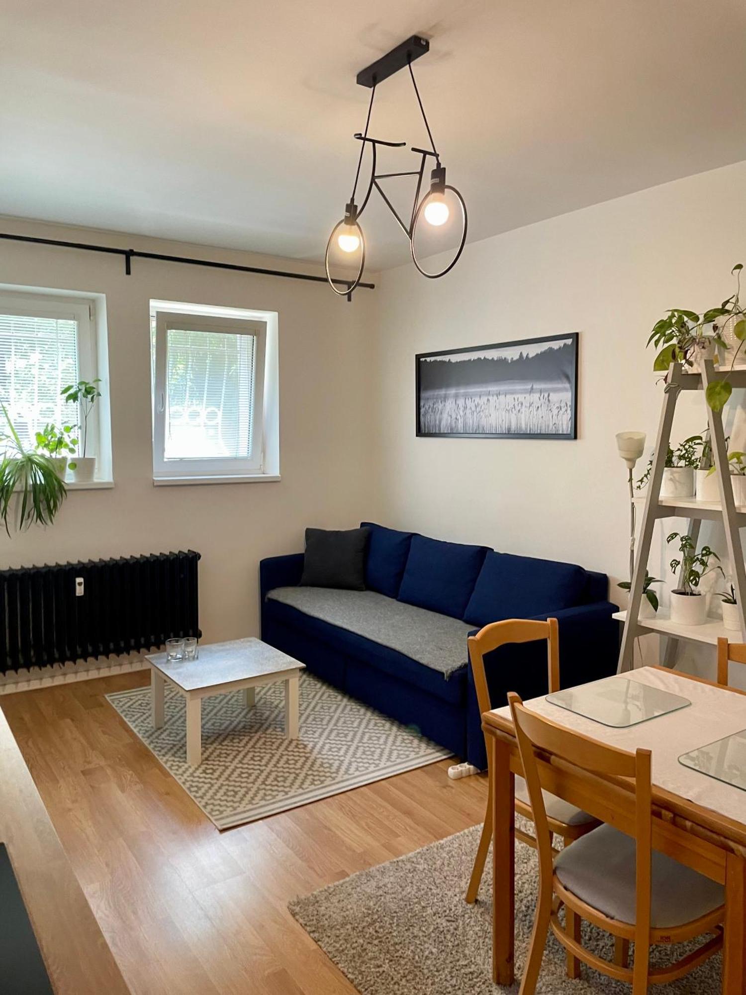 Cozy Self Check-in In Vibrant Ruzinov Area, Komarnicka 42, Bratislava